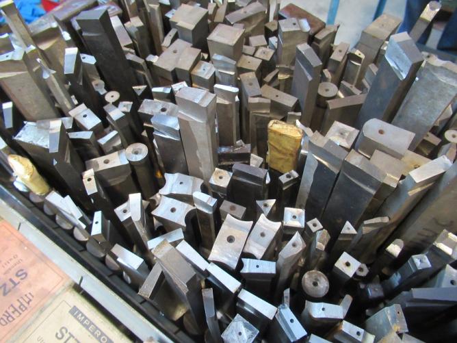 UTENSILI STOZZATURA   DT